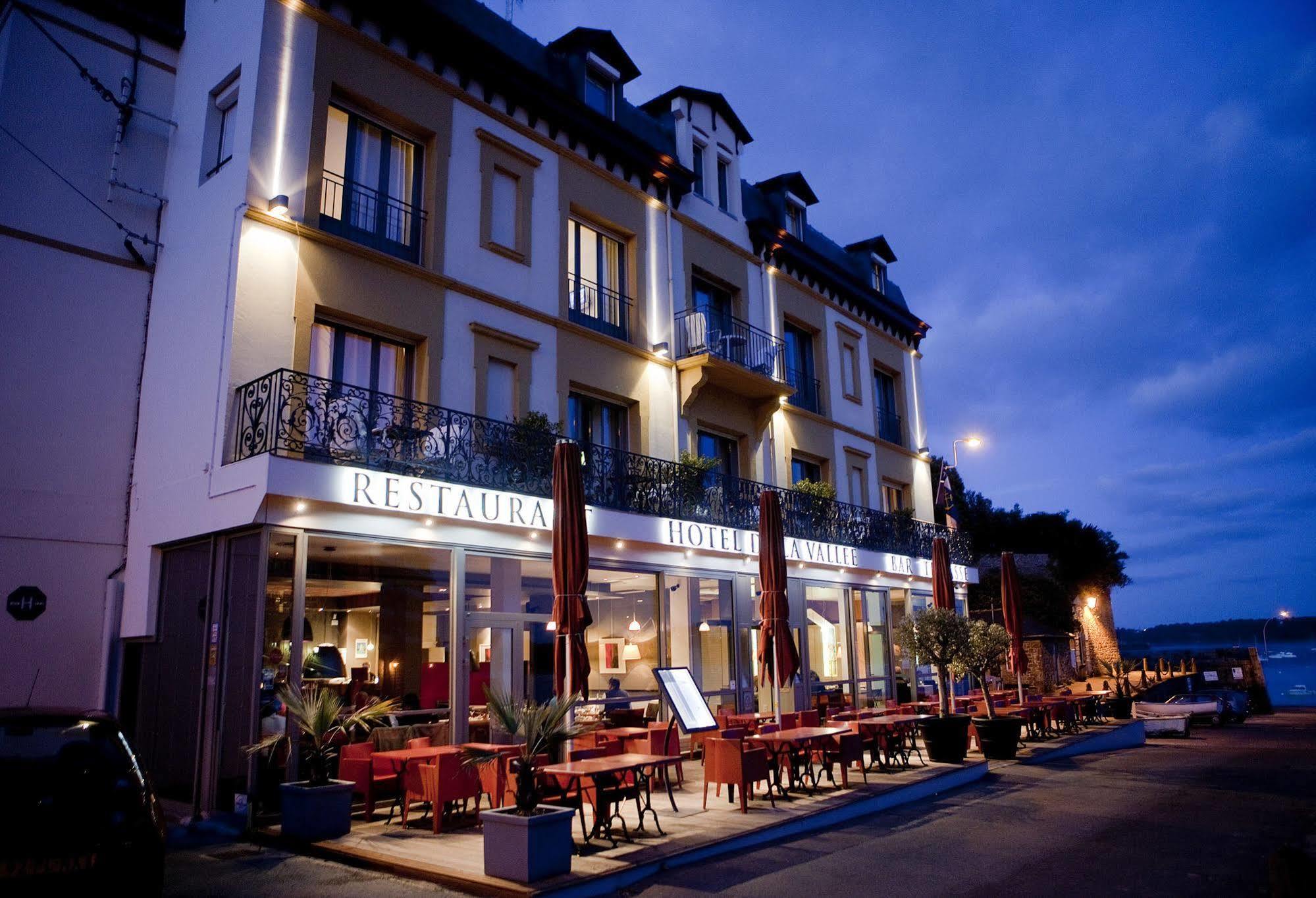 De La Vallee